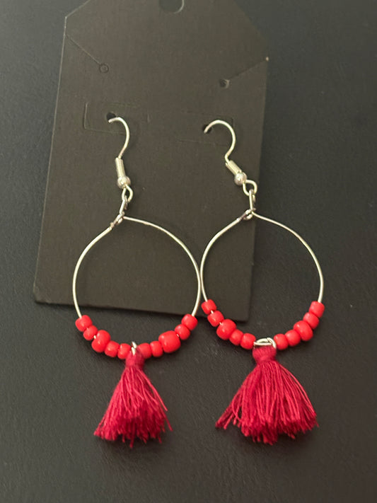 Aretes Boho Hoop con Piedritas y Borla