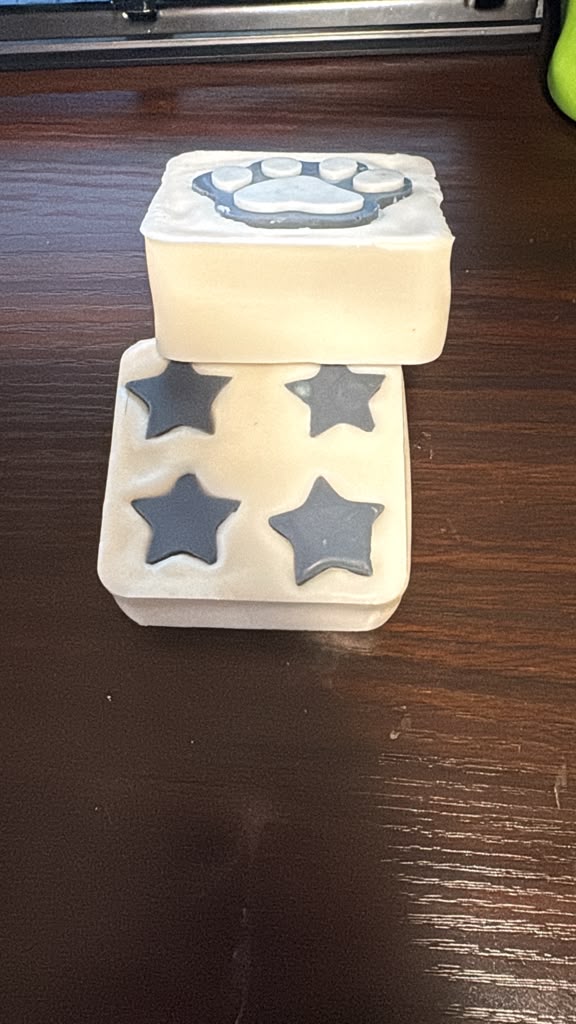 Twelve Dog Soap Bar | Activated Charcoal, Oatmeal & Lavender - Mendez craft house