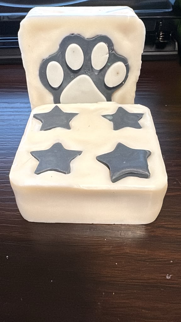 Twelve Dog Soap Bar | Activated Charcoal, Oatmeal & Lavender - Mendez craft house